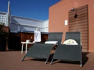 Hotel Ferney Republique Paris